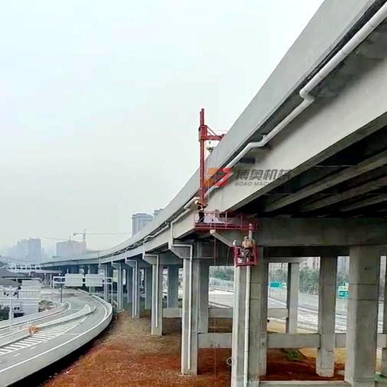 Q4M橋梁(liang)排水管(guan)安裝設(she)備專利(li)産品