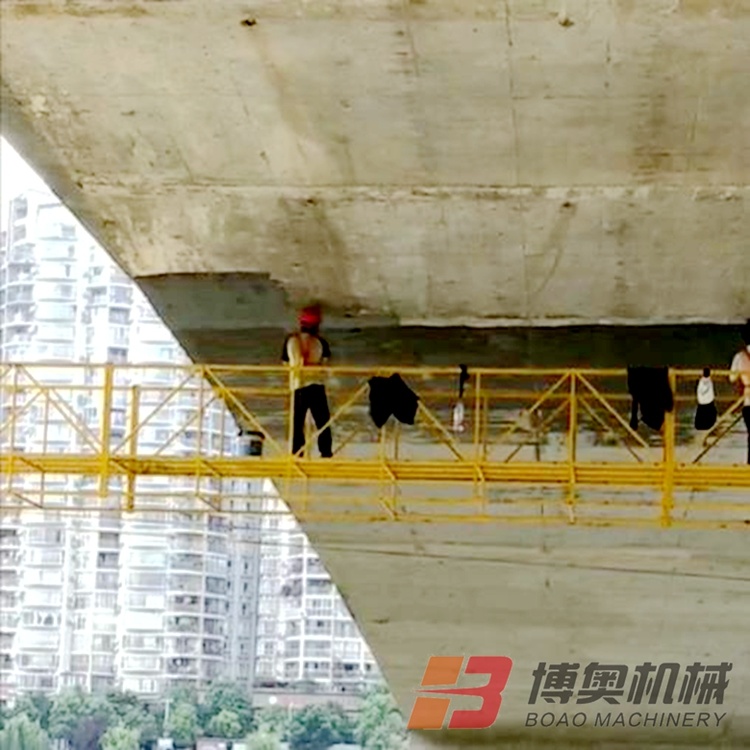 多功能(neng)橋梁檢修(xiu)吊籃爲橋(qiao)梁施工保(bao)駕護航
