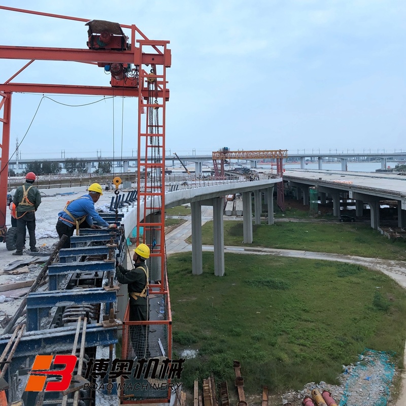 高架(jia)橋防(fang)撞牆(qiang)模闆(pan)施工(gong)車