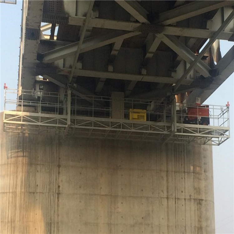 防撞護(hu)欄施工作(zuo)業車