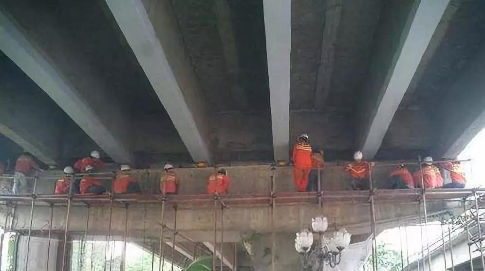 橋(qiao)梁檢(jian)修必(bi)備知(zhi)識：橋(qiao)梁日(ri)常管(guan)養及(ji)基本(ben)養護(hu)方法(fa)