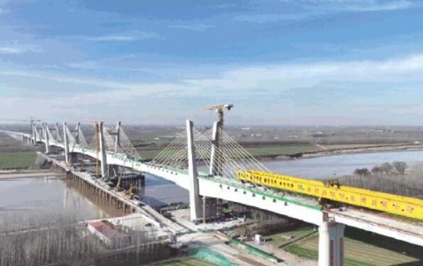 濟鄭(zheng)高鐵長清(qing)黃河特大(da)橋：全膠拼(pin)連續梁橋(qiao)創世界之(zhi)最